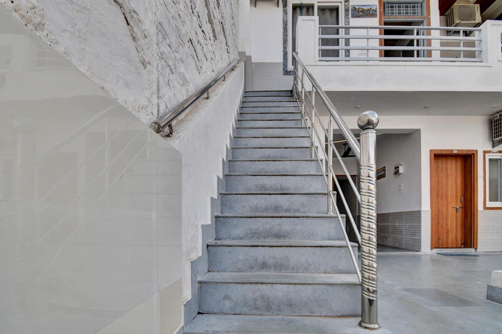 Oyo Flagship Apna Guest House Kota  Exterior photo